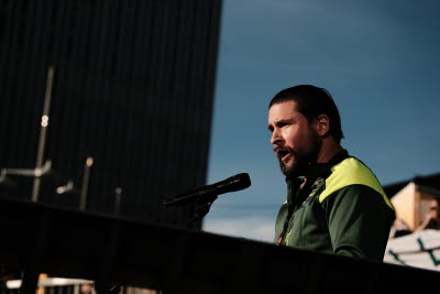 Manifestation 14 maj 2024 på Sergels torg. Rädda vården