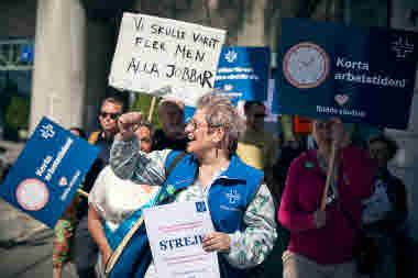 Den 4 juni kl 11 gick vi ut i strejk. Bilder från Karolinska Huddinge