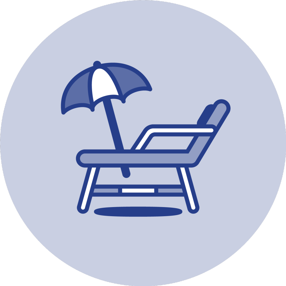 Semester, ledighet, solstol och parasoll. ikon, illustration. Blå mot blå bakgrund.
